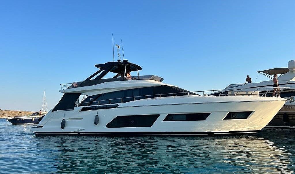 Ferretti 670 - 2021