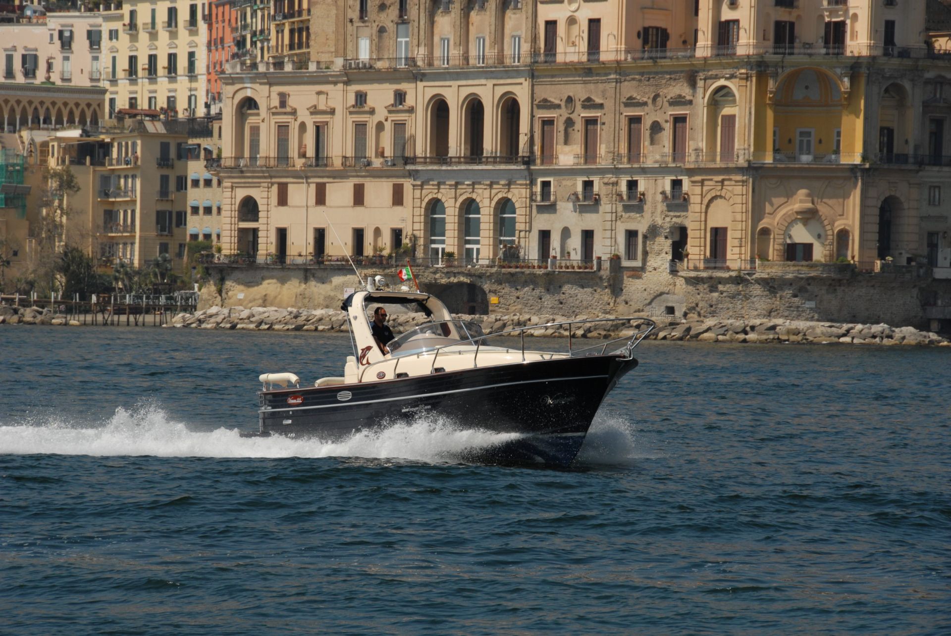 Cantieri Venere Venere 28 Confort x 270KS - 2024