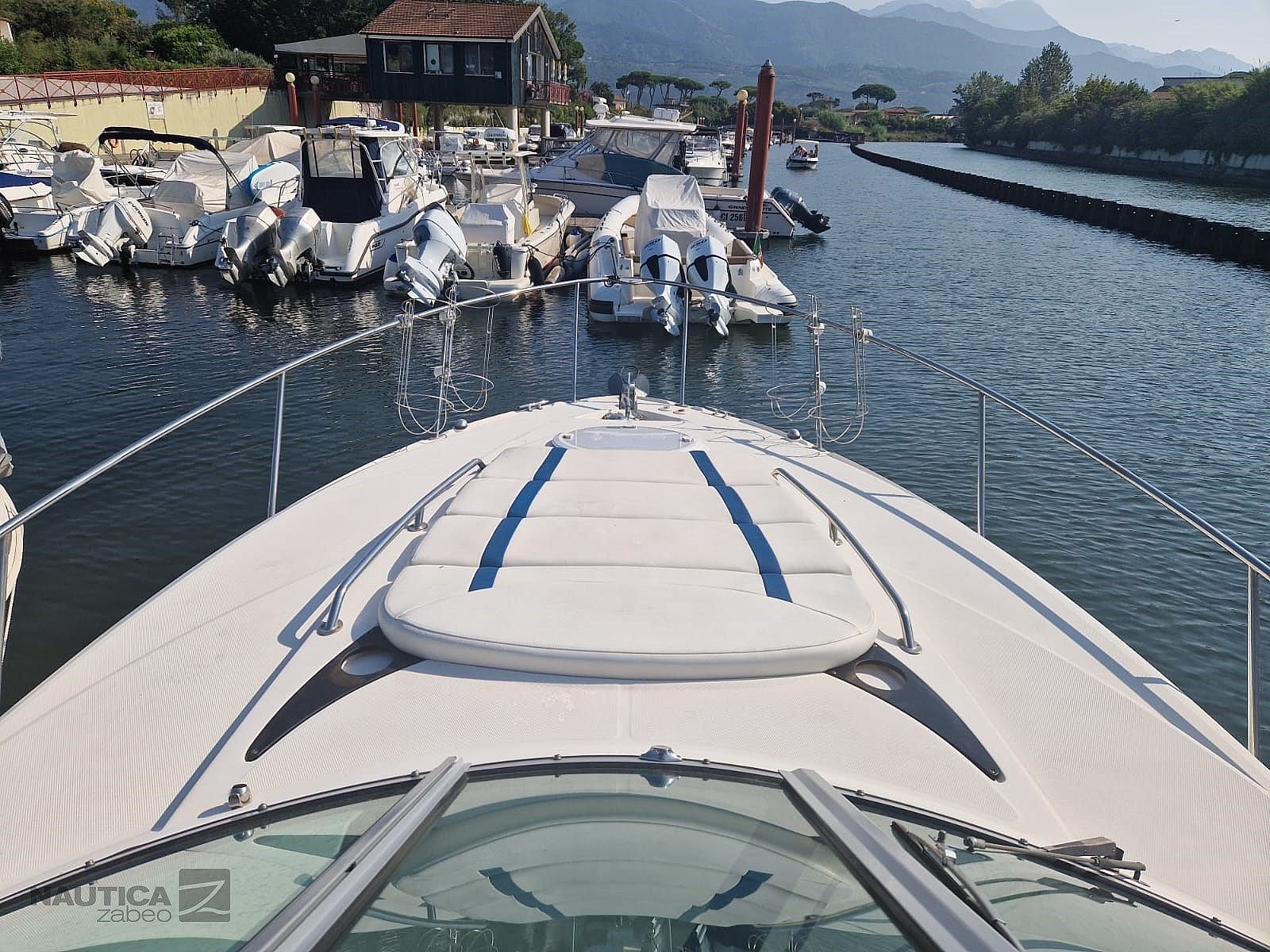 Monterey Boats 315 SCR Sport Cruiser - 2009