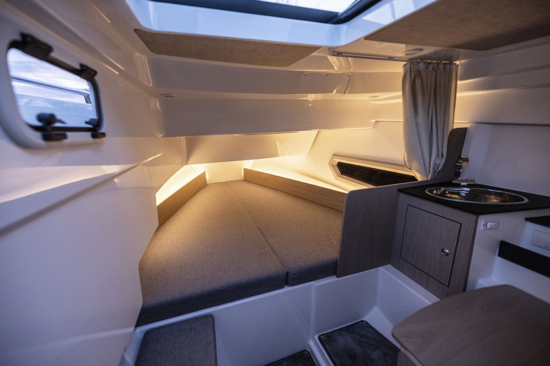 Quarken 27 Cabin - NOVO - 2024 - for sale: 109500.-EUR