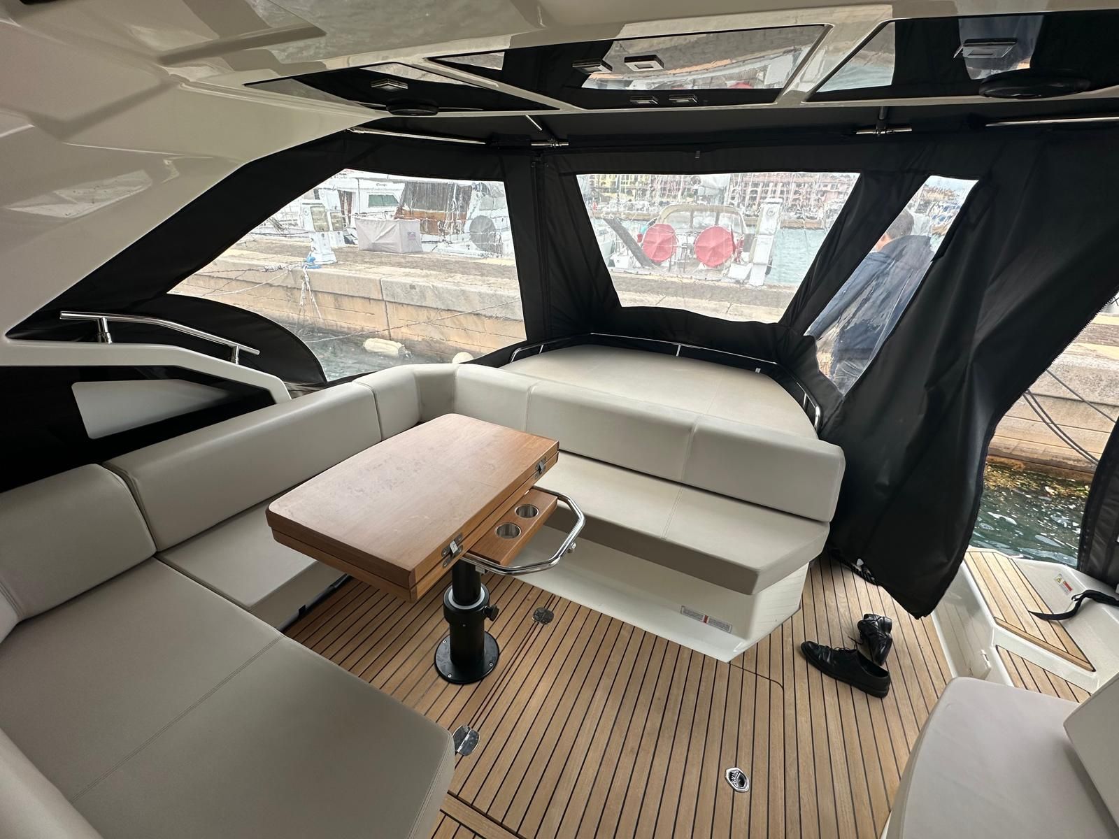 Cranchi M44 HT - 2019