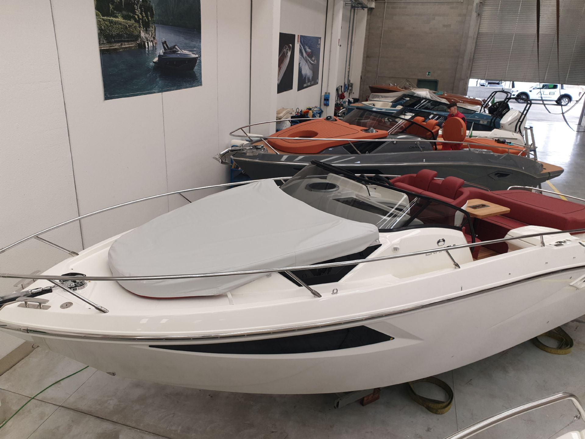 Cranchi E30 Endurance - 2024 - for sale call for a price 