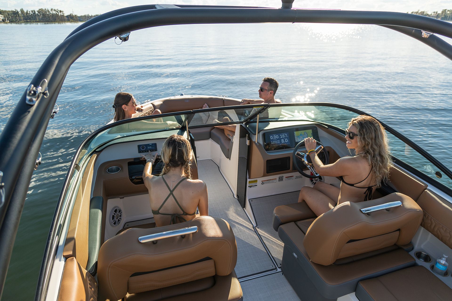 Regal LS2 Bowrider - 2025