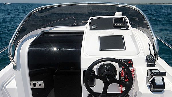 4XC Ranieri International H22 SD Sundeck   Hon... - 2026 - for sale: 53680.-EUR