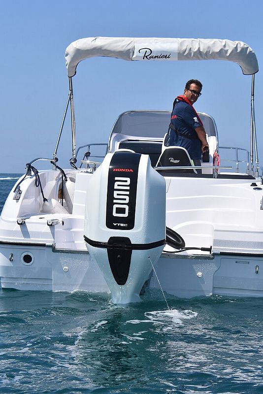 4XC Ranieri International H26 SD Sundeck   HONDA 250 - 2026