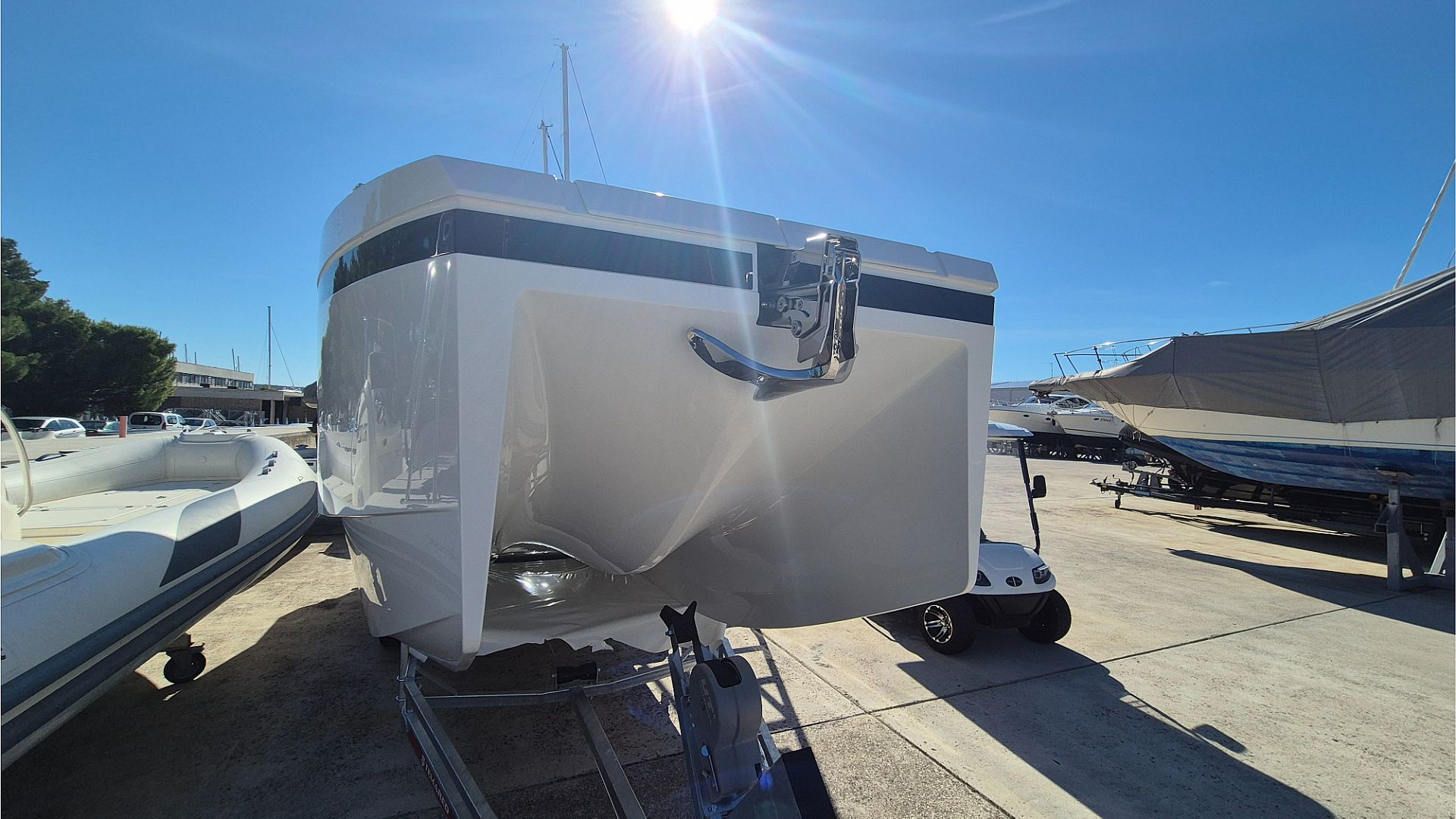 De Antonio Yachts E23 Open - 2025