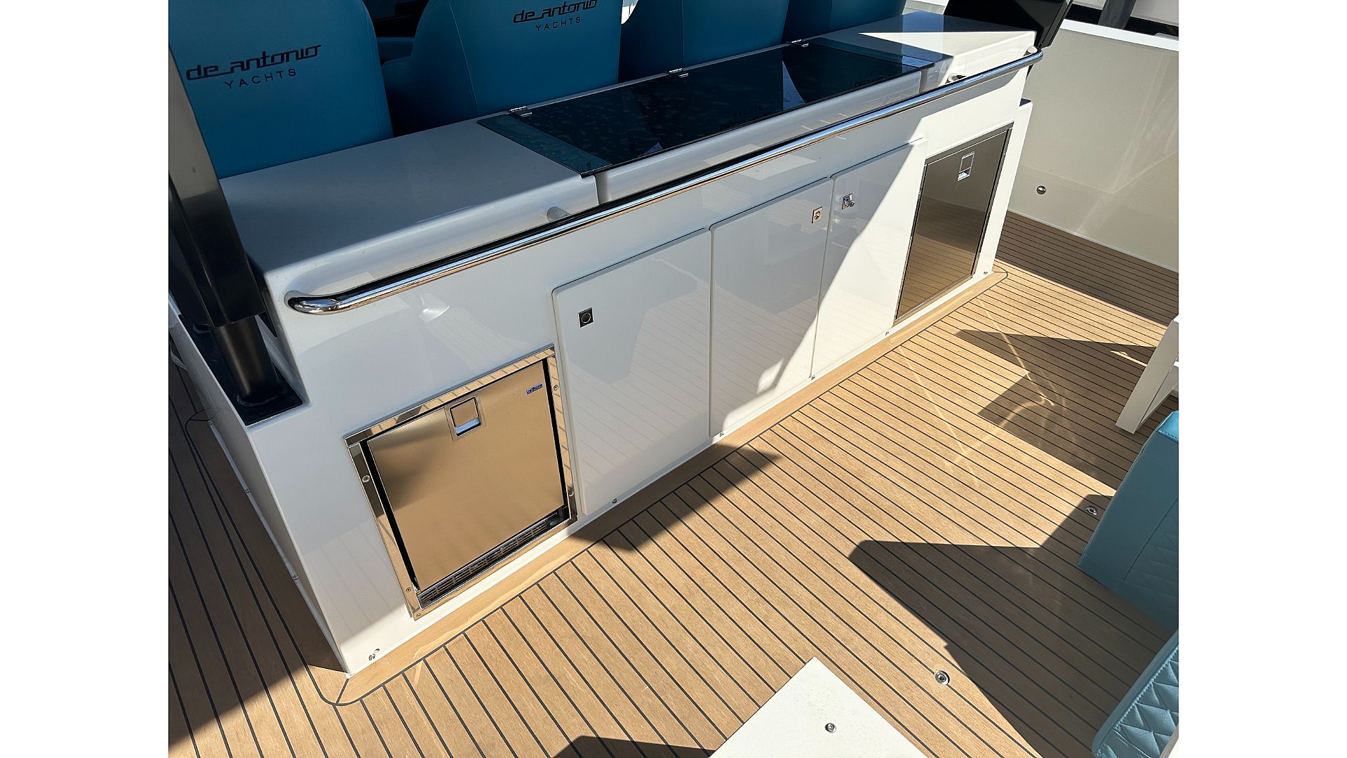 De Antonio Yachts D42 Open - 2023
