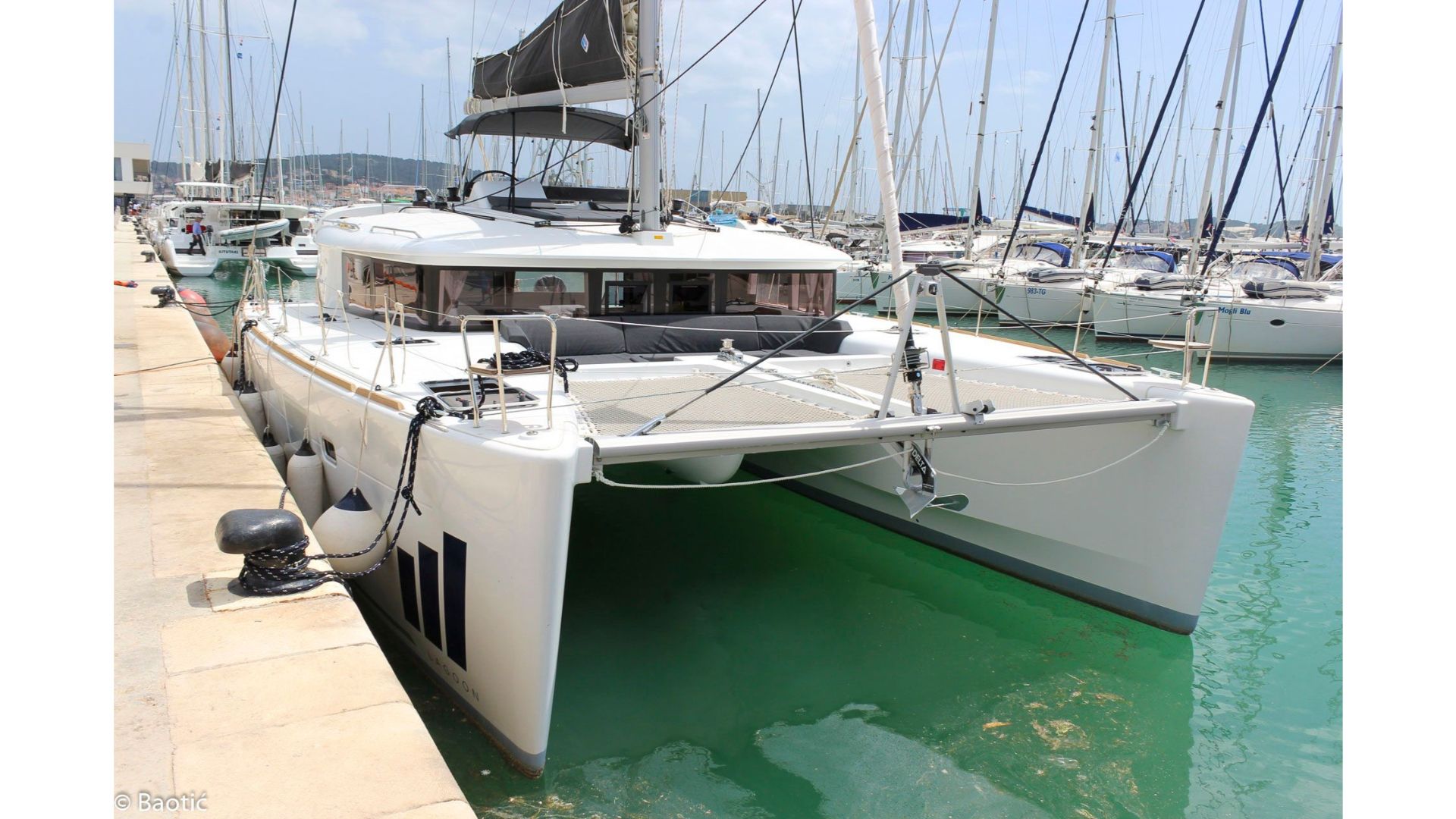 Lagoon 450 Fly - 2018