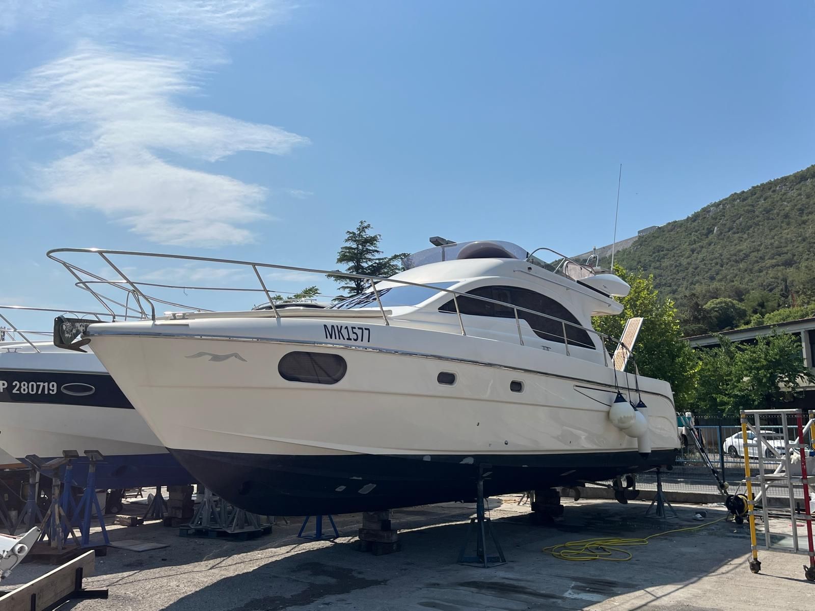 Intermare 43 fly- model 2008 - 2007 - for sale: 198000.-EUR