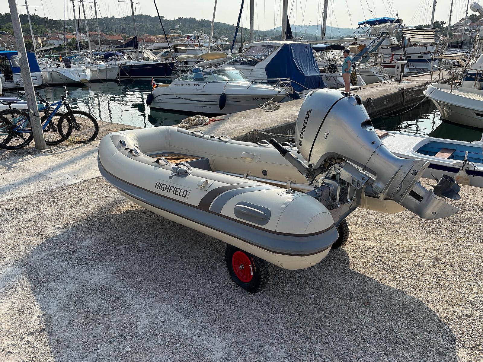 Highfield 320 CL - 2020 - for sale: 5500.-EUR