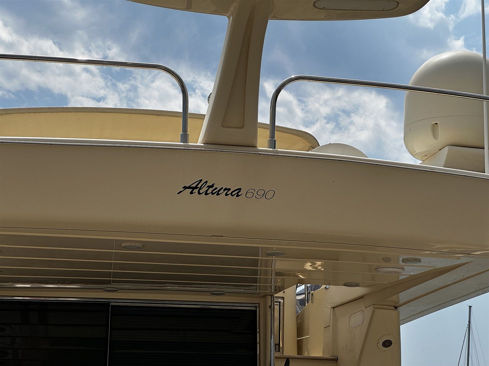 Ferretti ALTURA 690 - 2006