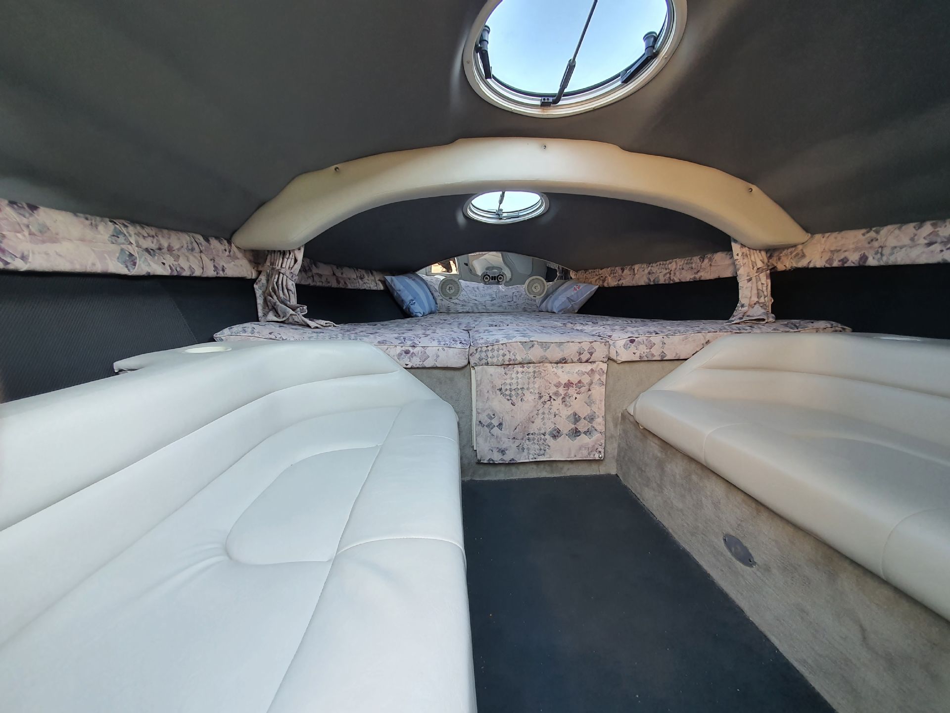 Crownline 266 CCR LTD - 1999
