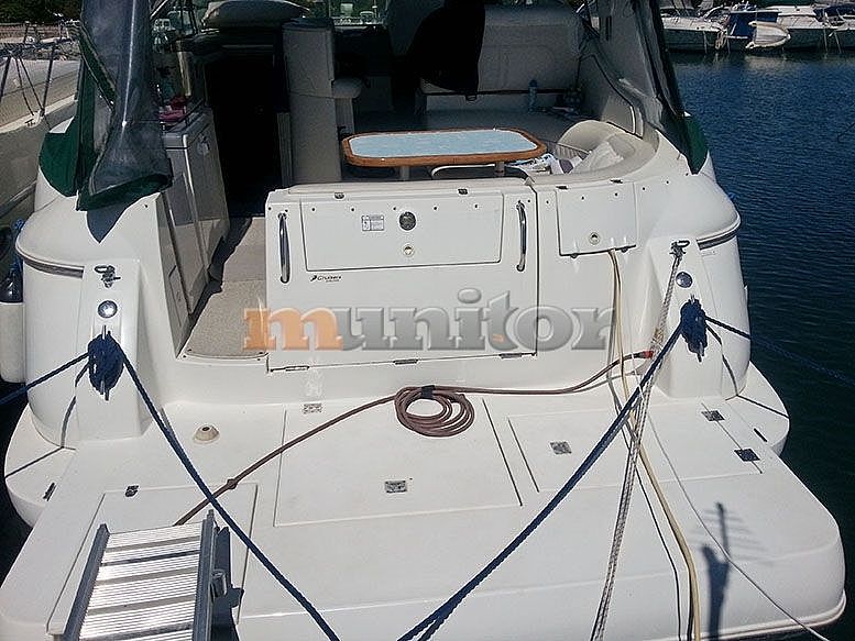 Cruisers Yachts CRUISERS Yachts 3672 - 2000
