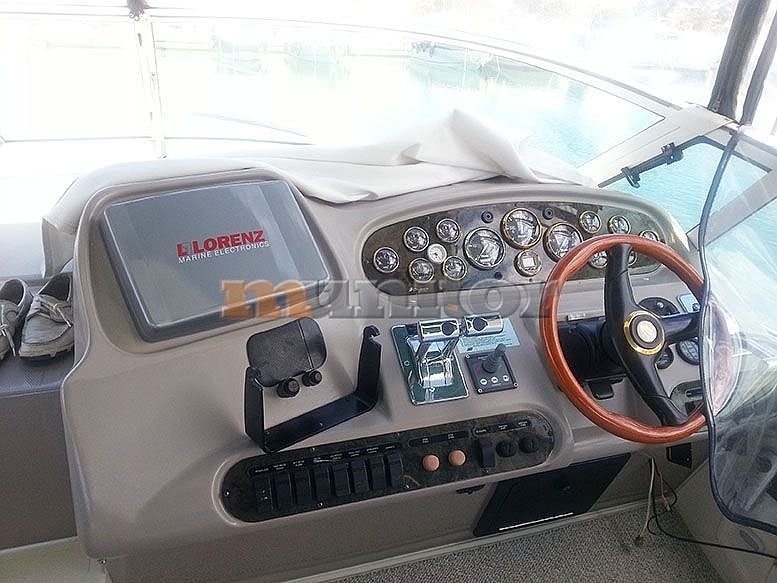 Cruisers Yachts CRUISERS Yachts 3672 - 2000