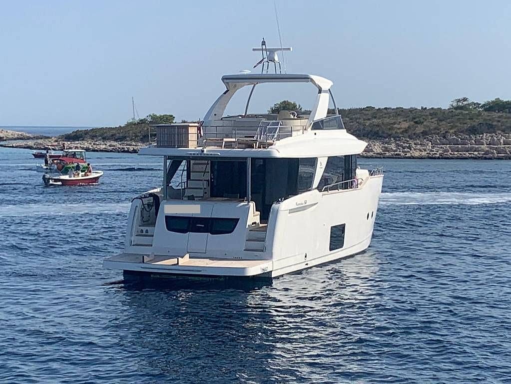 Absolute Navetta 58 - 2017