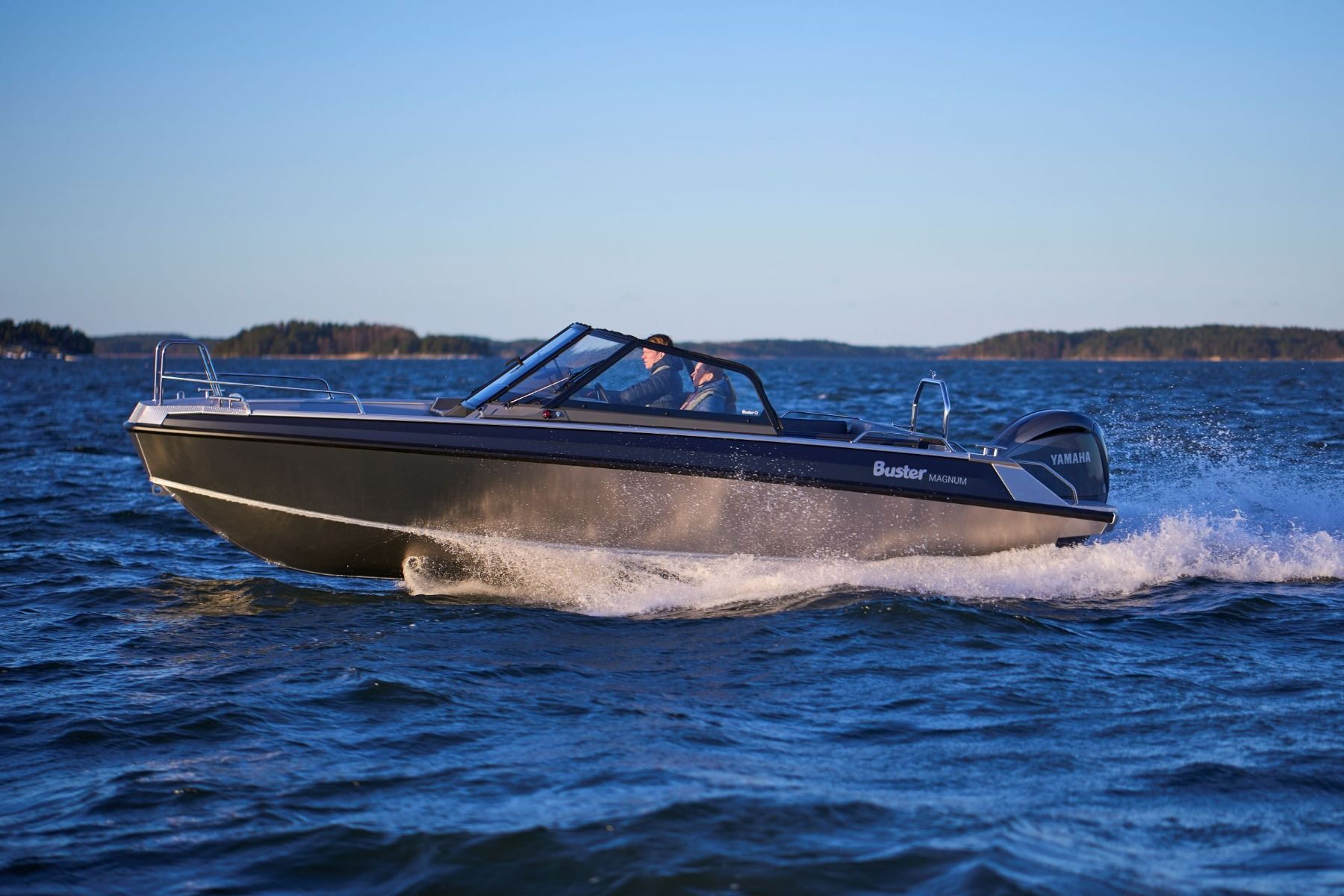BUSTER MAGNUM ALU+ YAMAHA F250- NOVOST NA NA�EM TRGU - 2026