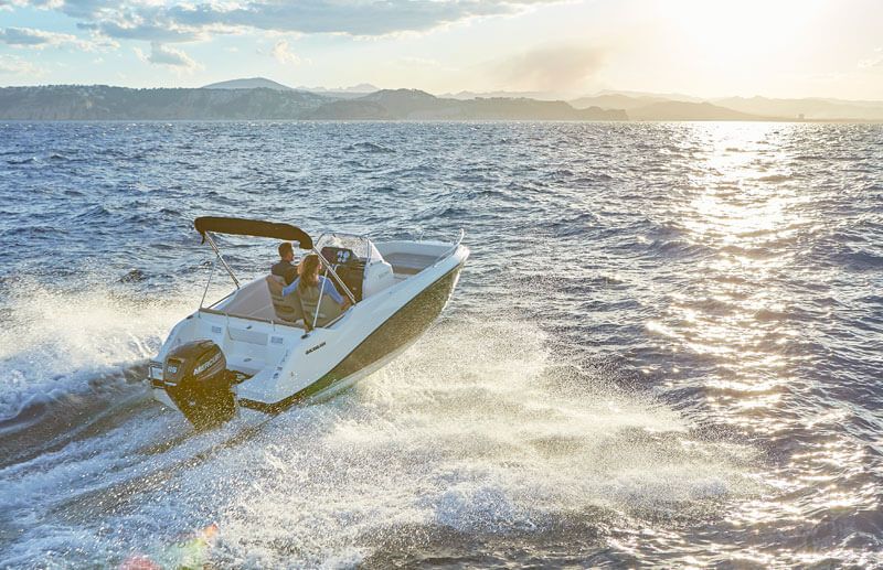 Quicksilver Activ 555 Open - 2026
