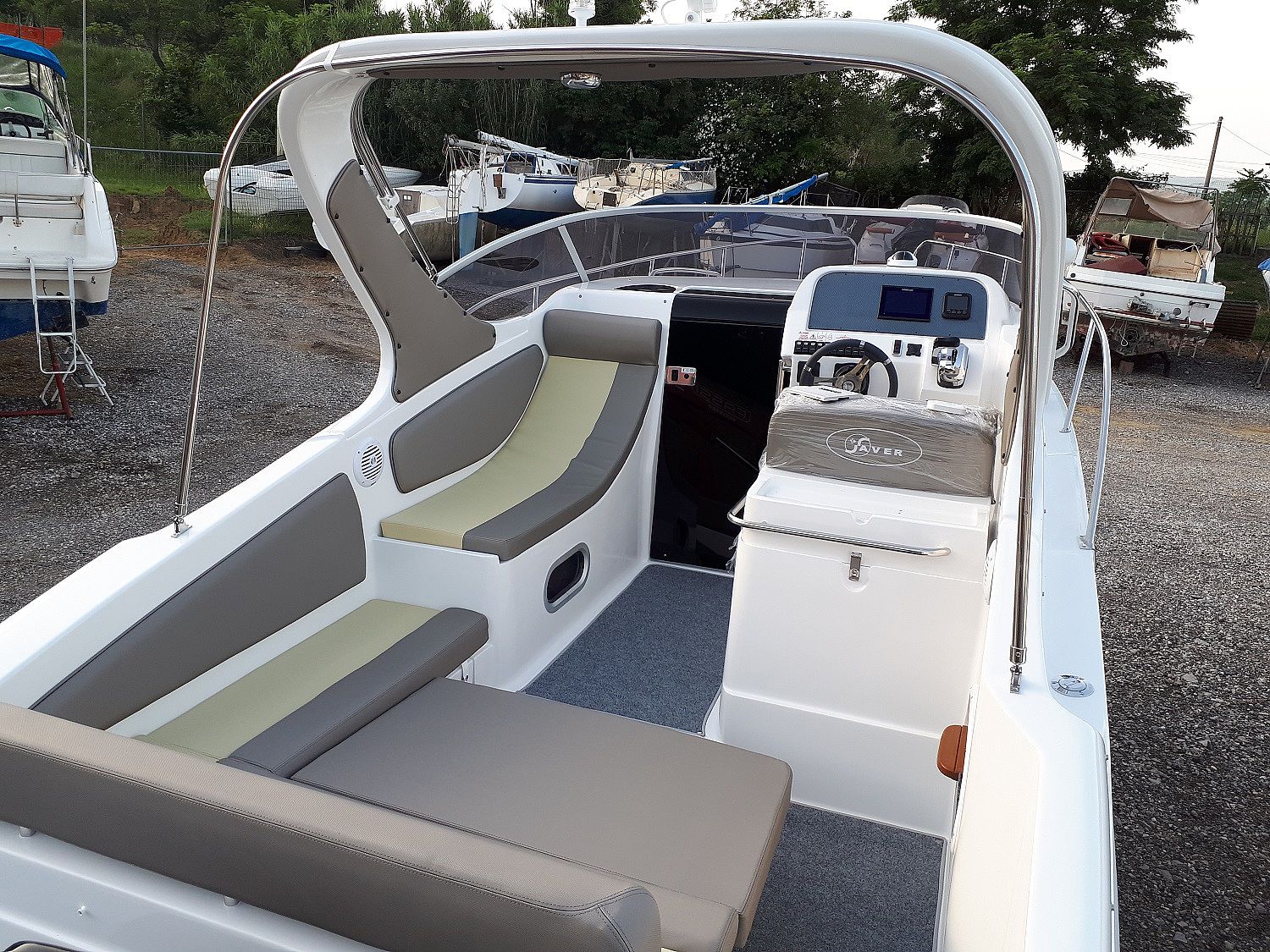 SAVER 750 Cabin   Suzuki DF300APX - 2018