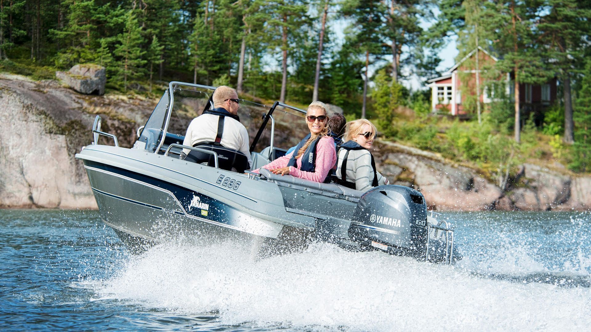 Yamaha F60 FET L - DOBAVA TAKOJ - 2025