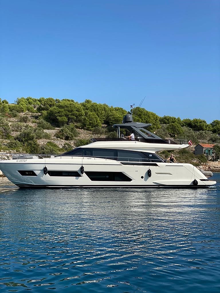 Ferretti 670 - 2020
