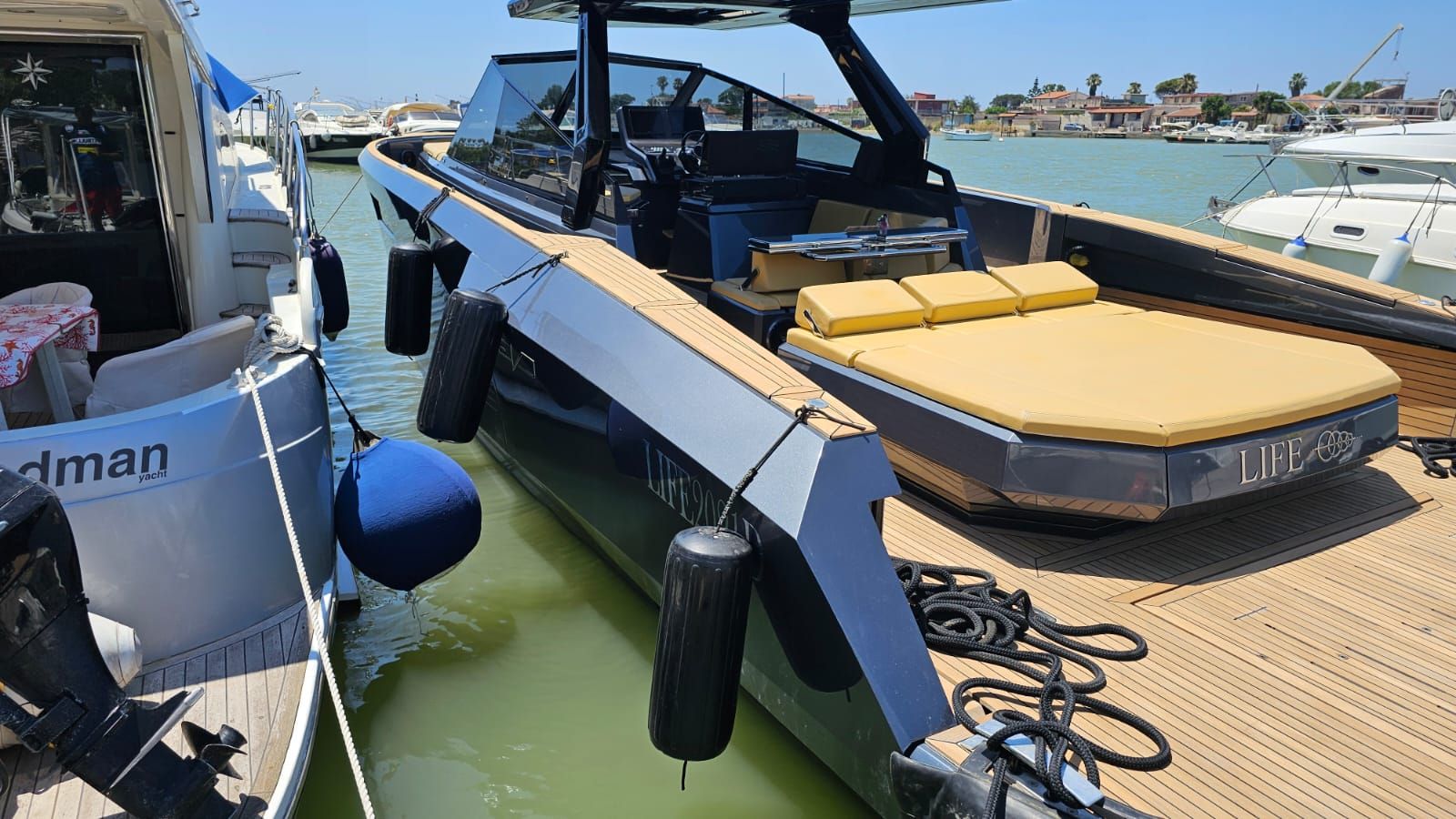 EVO Yachts R4 - 2021 - for sale: 655000.-EUR