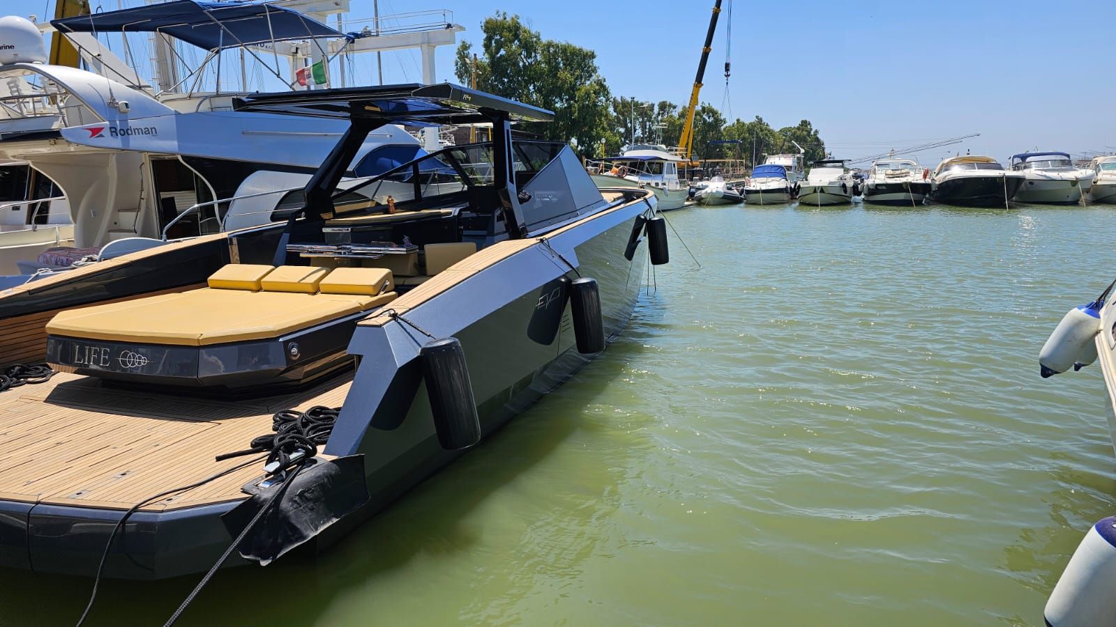 EVO Yachts R4 - 2021 - for sale: 655000.-EUR