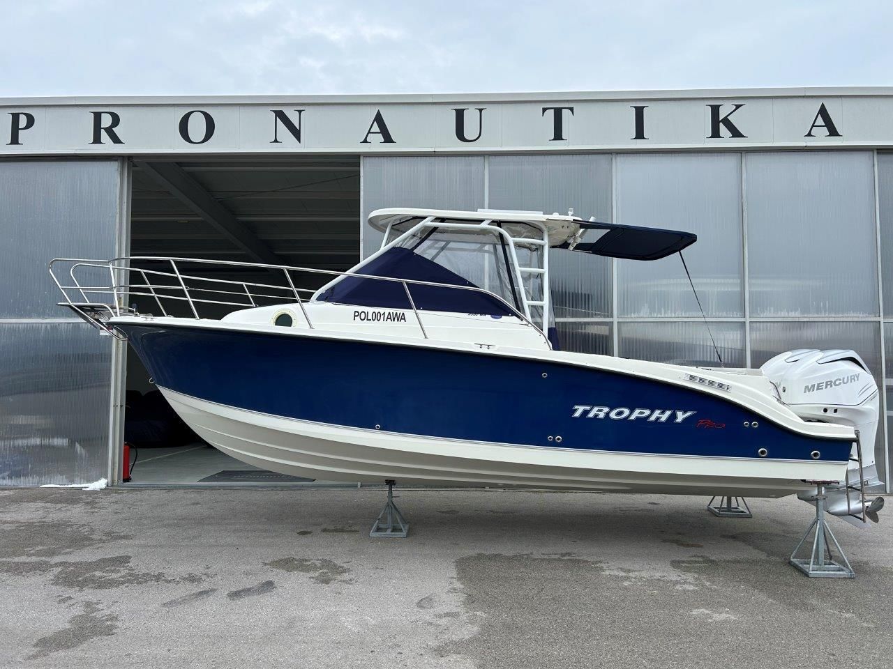 Trophy PRO 2502 WA - 2006
