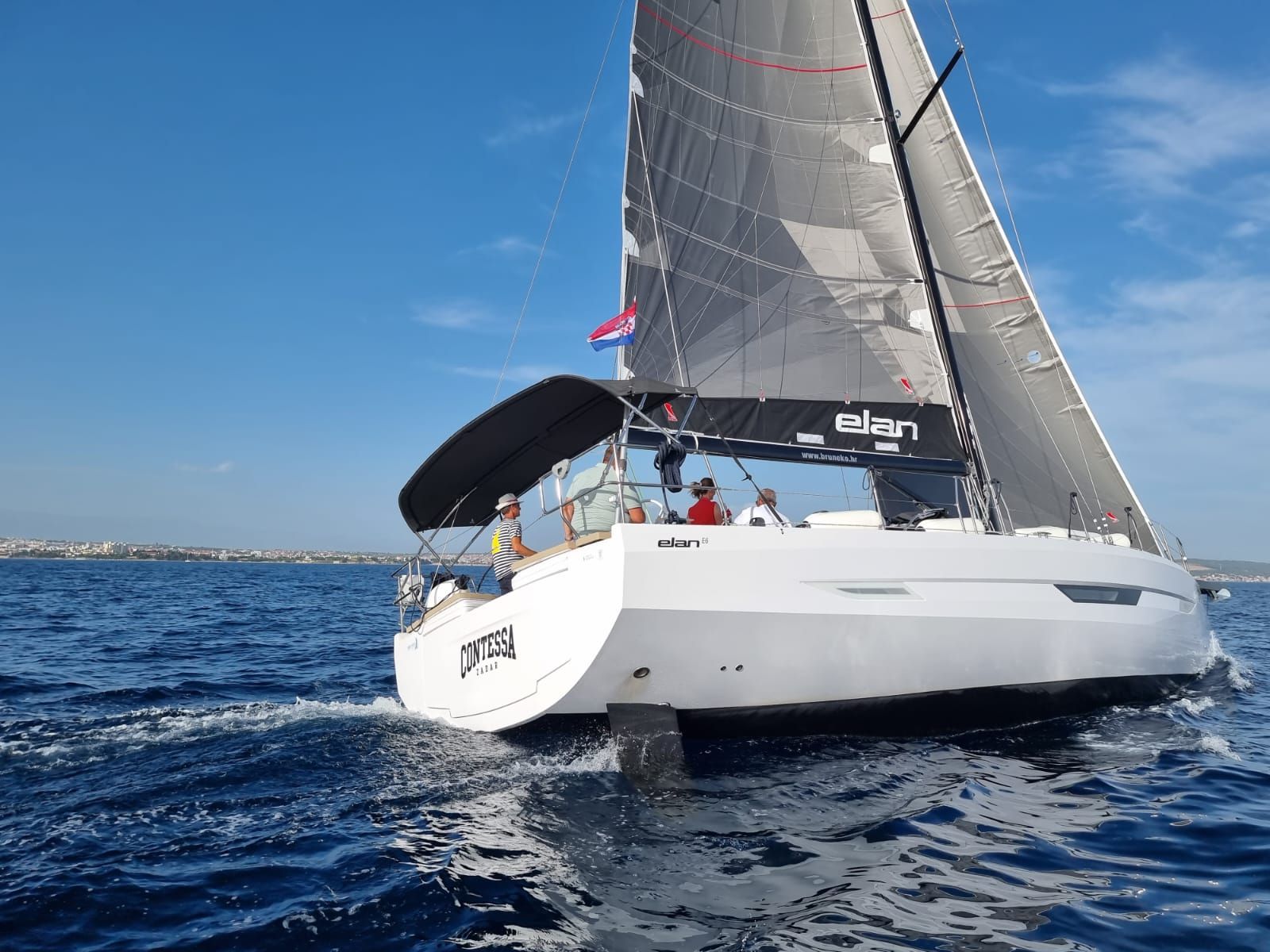 Elan E6 - 2022