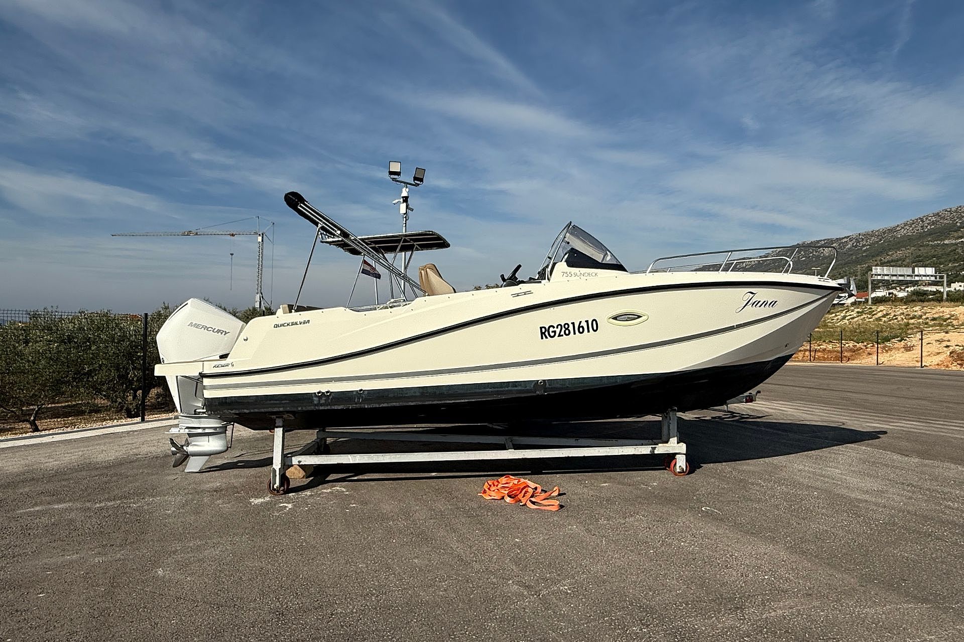 Quicksilver ACTIV 755 SUNDECK - 2020