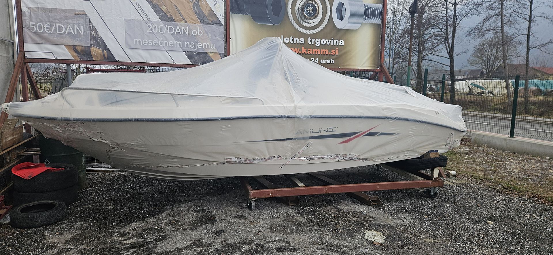 Trimarchi AMUNI 600 - 2026