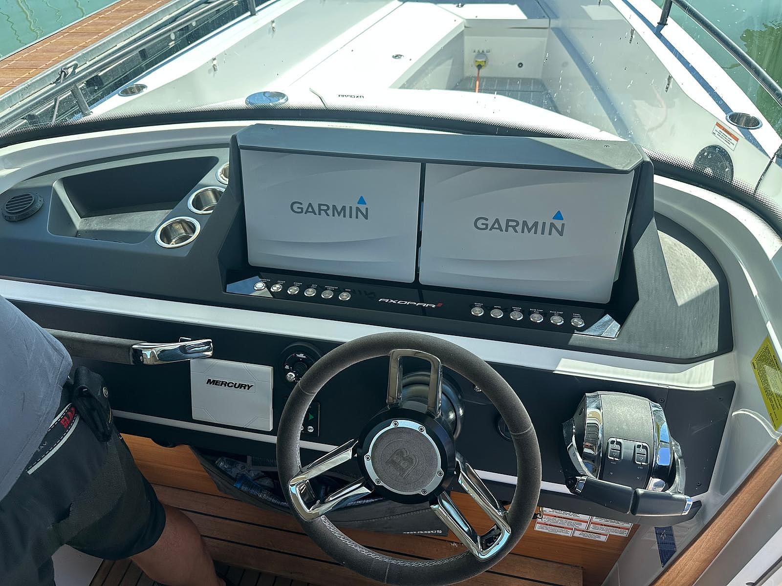 Axopar 28 Cabin - 2023