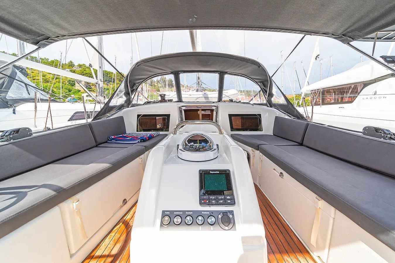 Jeanneau Sun Odyssey 410 - 2023