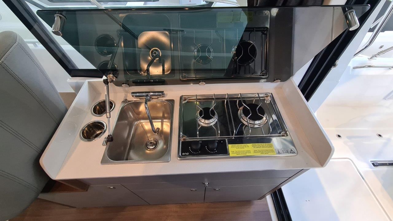 Beneteau Antares 9   2x 200KM Suzuki - AKCIJA - 2025