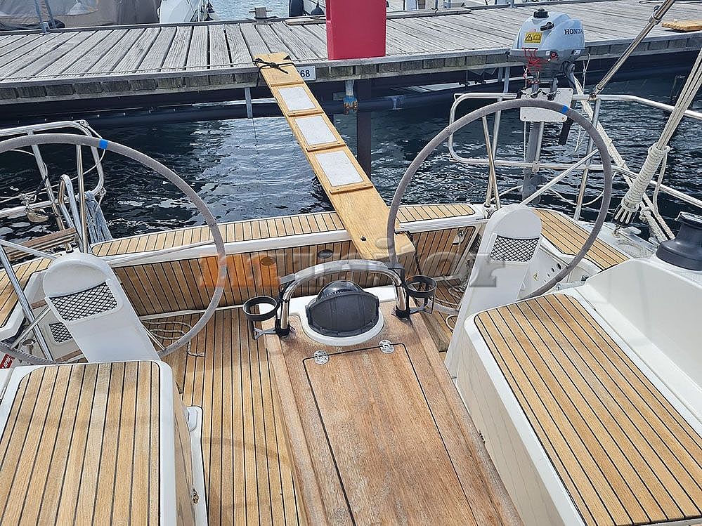 Bavaria C37 - 2015