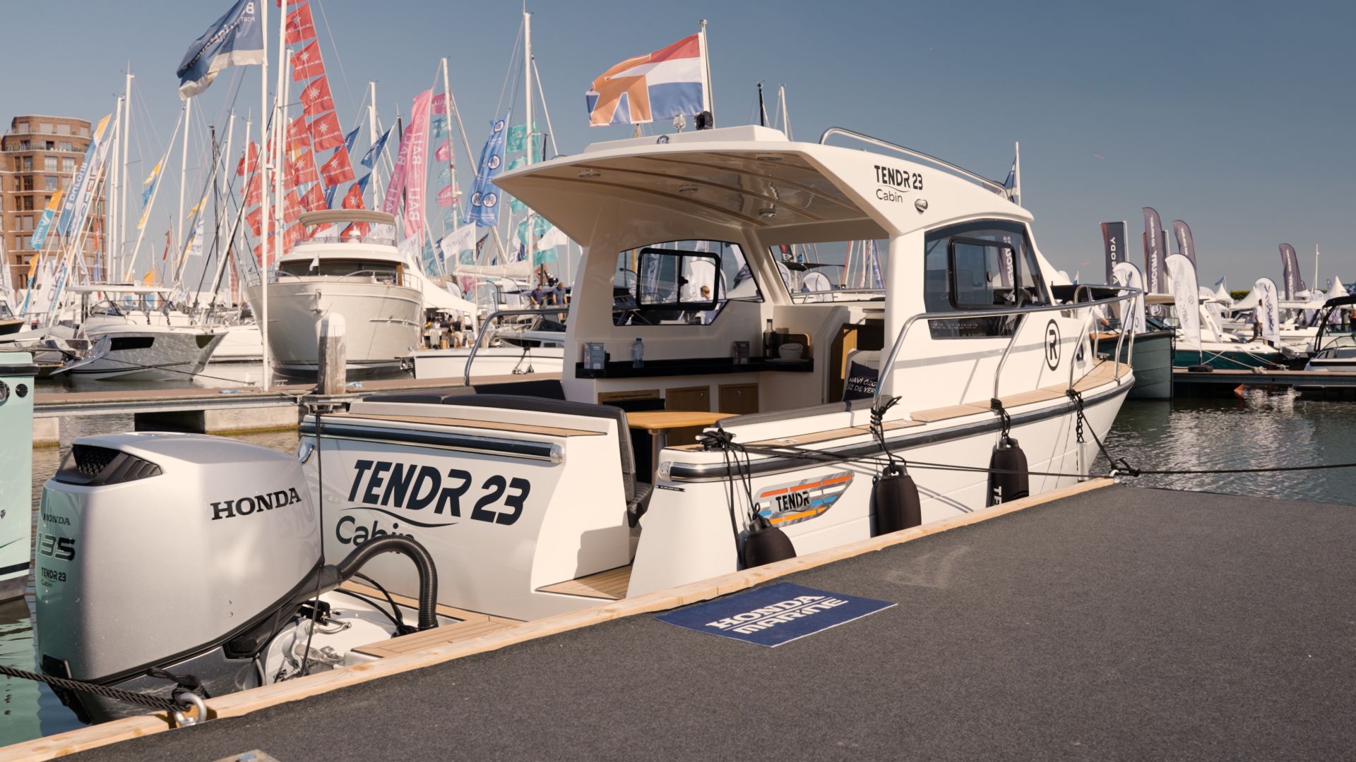 TendR 23 Cabin - 2025