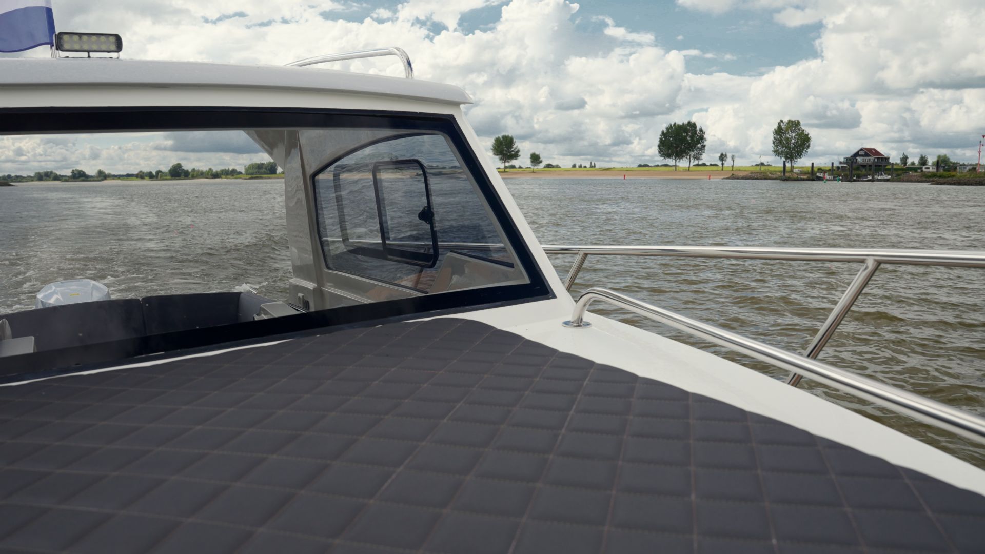 TendR 23 Cabin - 2025