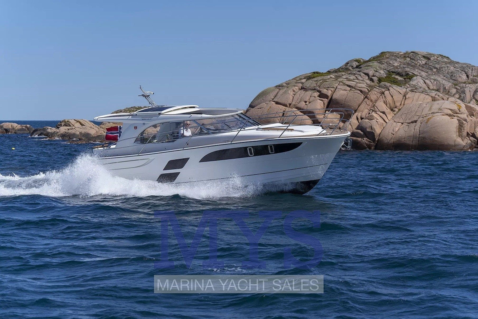 Marex 360 Cabriolet Cruiser - 2025