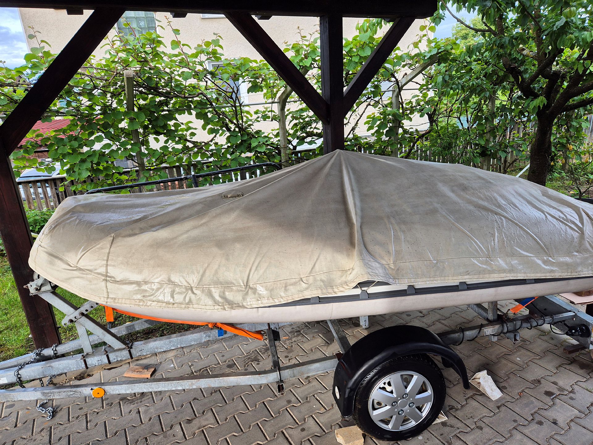 Avon 320 Seasport DL jet - 2004 - for sale: 4800.-EUR