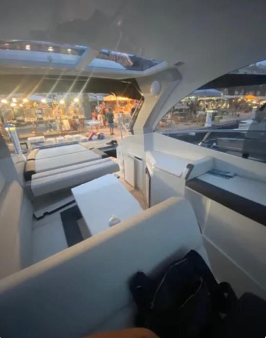 Galeon - 305 HTS - INCE - 2020