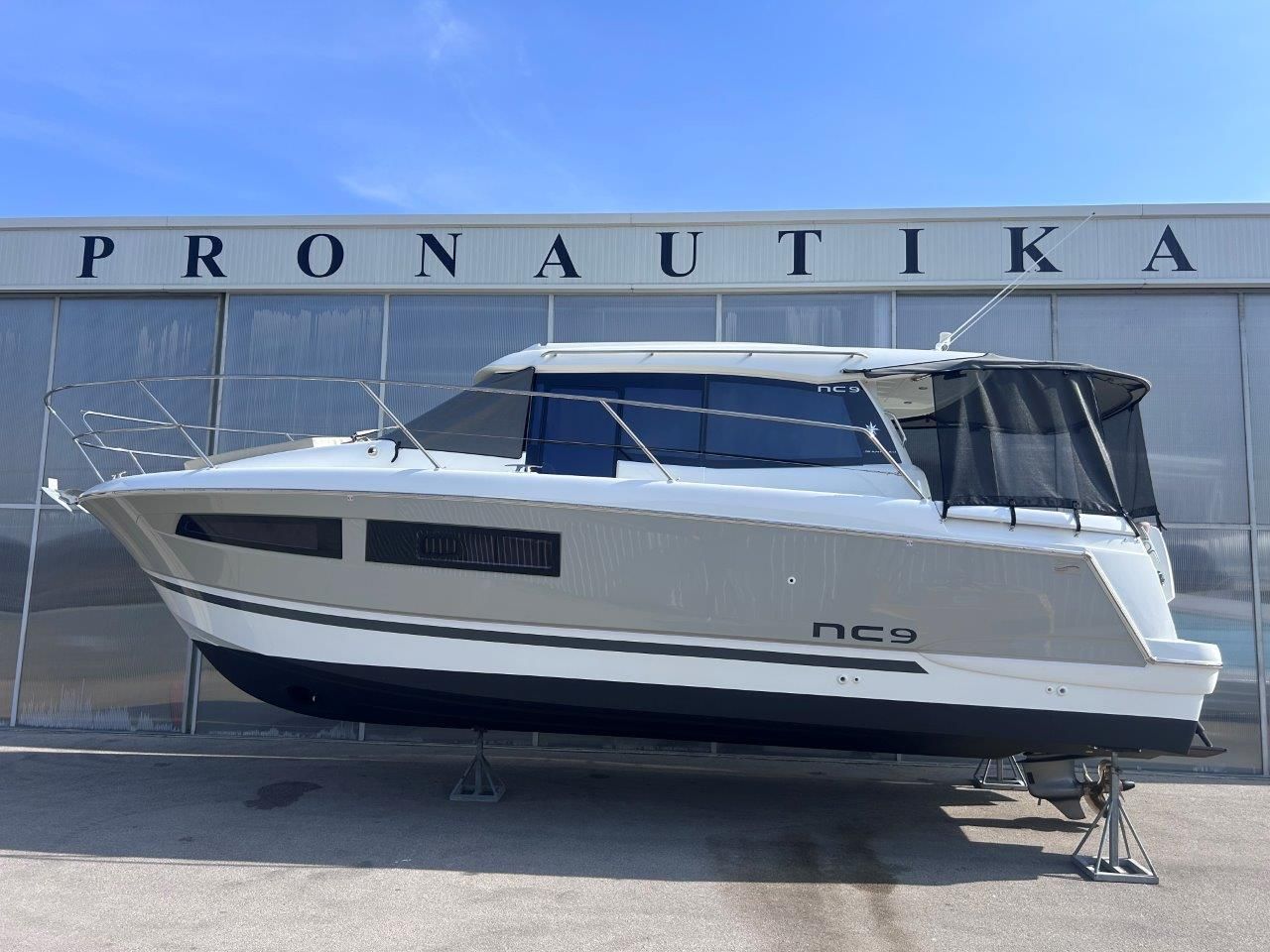 Jeanneau NC 9 Diesel - 2017