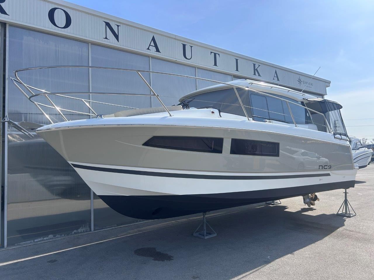 Jeanneau NC 9 Diesel - 2017