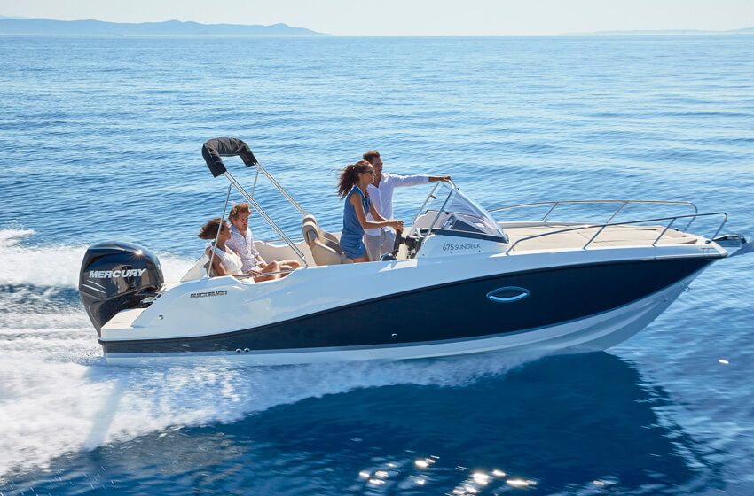 Quicksilver Activ 675 Sundeck - 2026