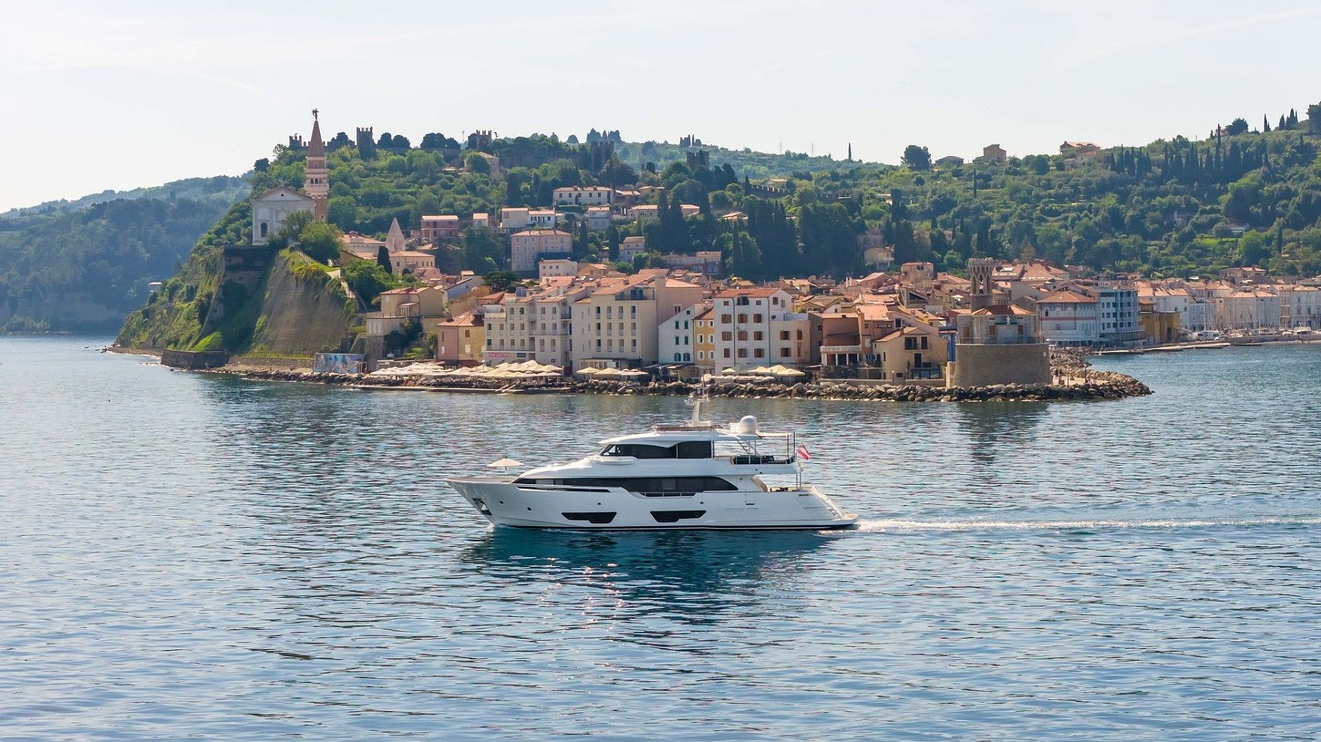 Custom Line Navetta 28 - 2017