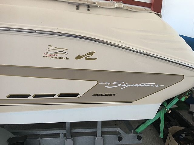 Sea Ray 220 signature select - 1996