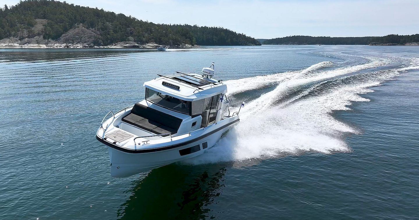 Quarken 27 Cabin  YAMAHA F300 - TOP PONUDBA - 2026