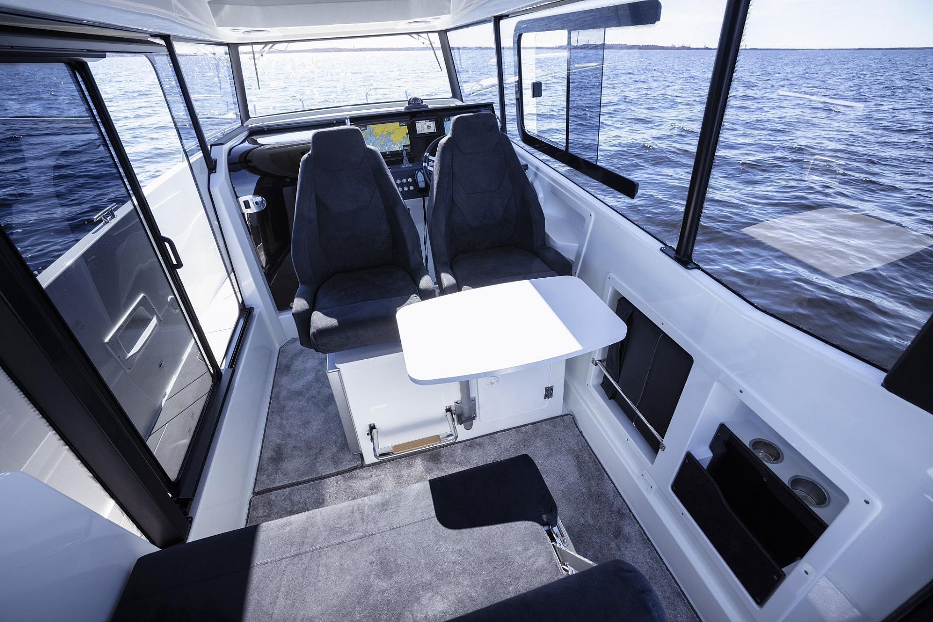 Quarken 27 Cabin  YAMAHA F300 - TOP PONUDBA - 2026