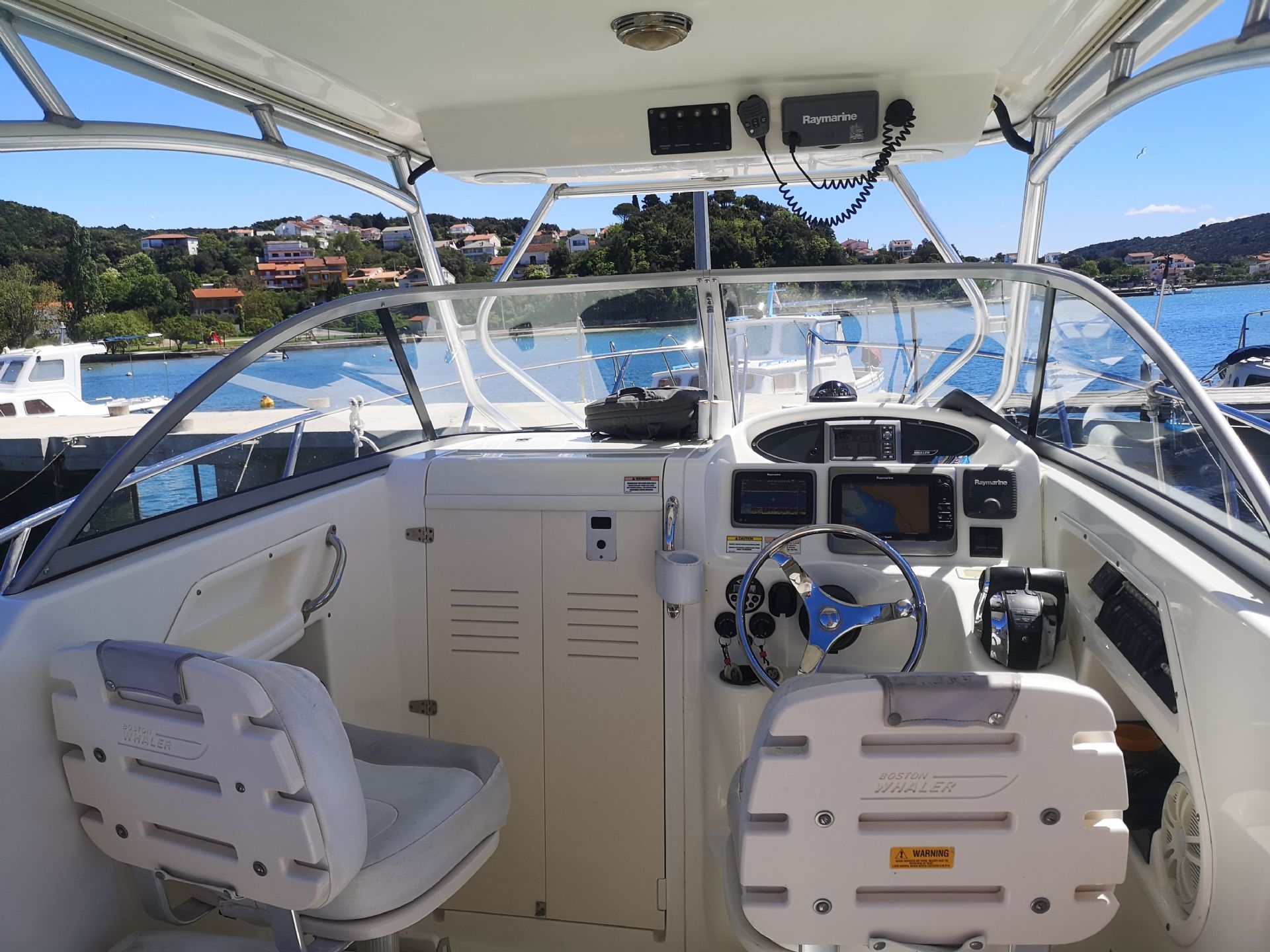 Boston Whaler Conquest 255 - 2009