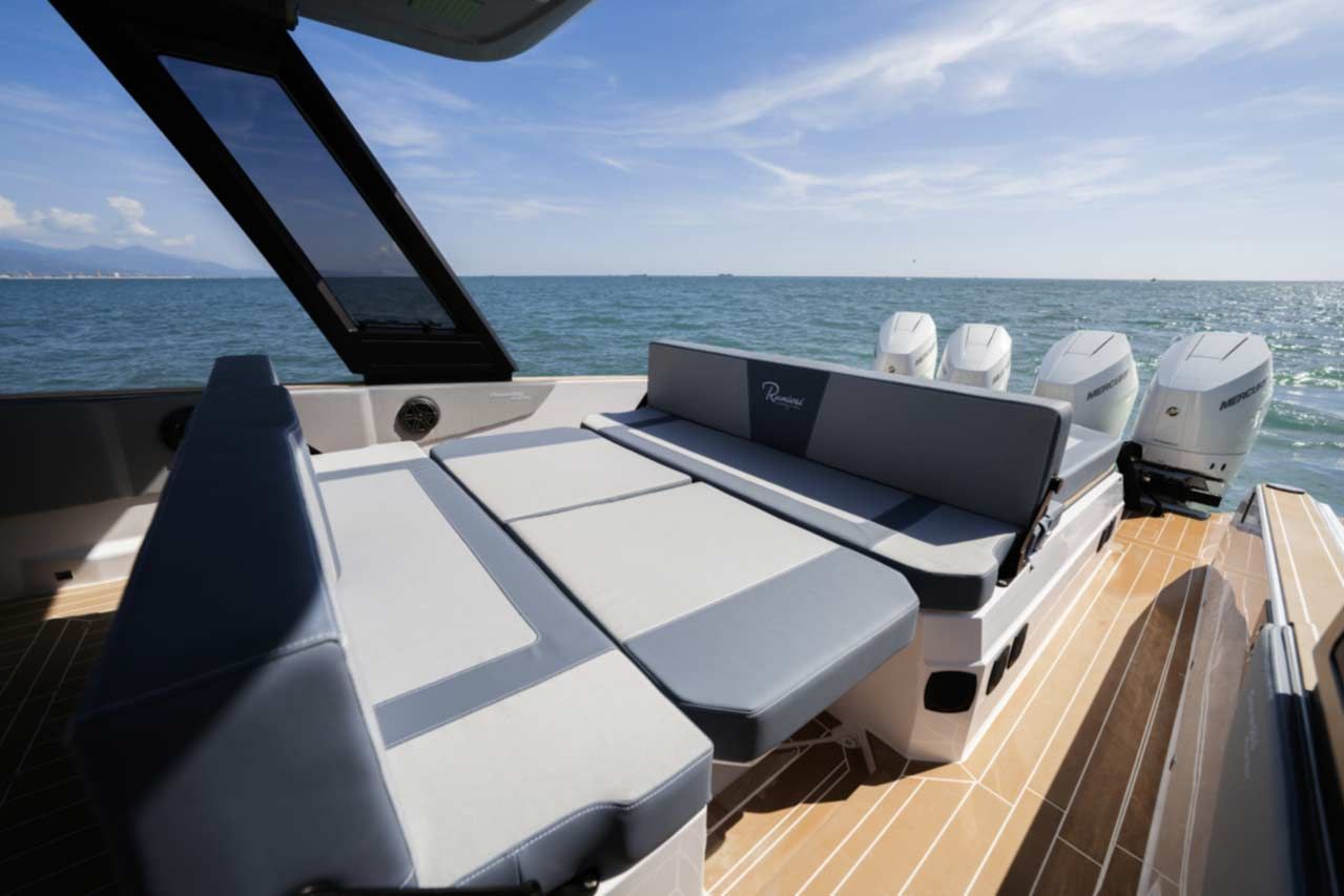 Ranieri International Cayman 50.0 Hard Top   3X350 YAMAHA - LUKSUZNI RIB - 2026