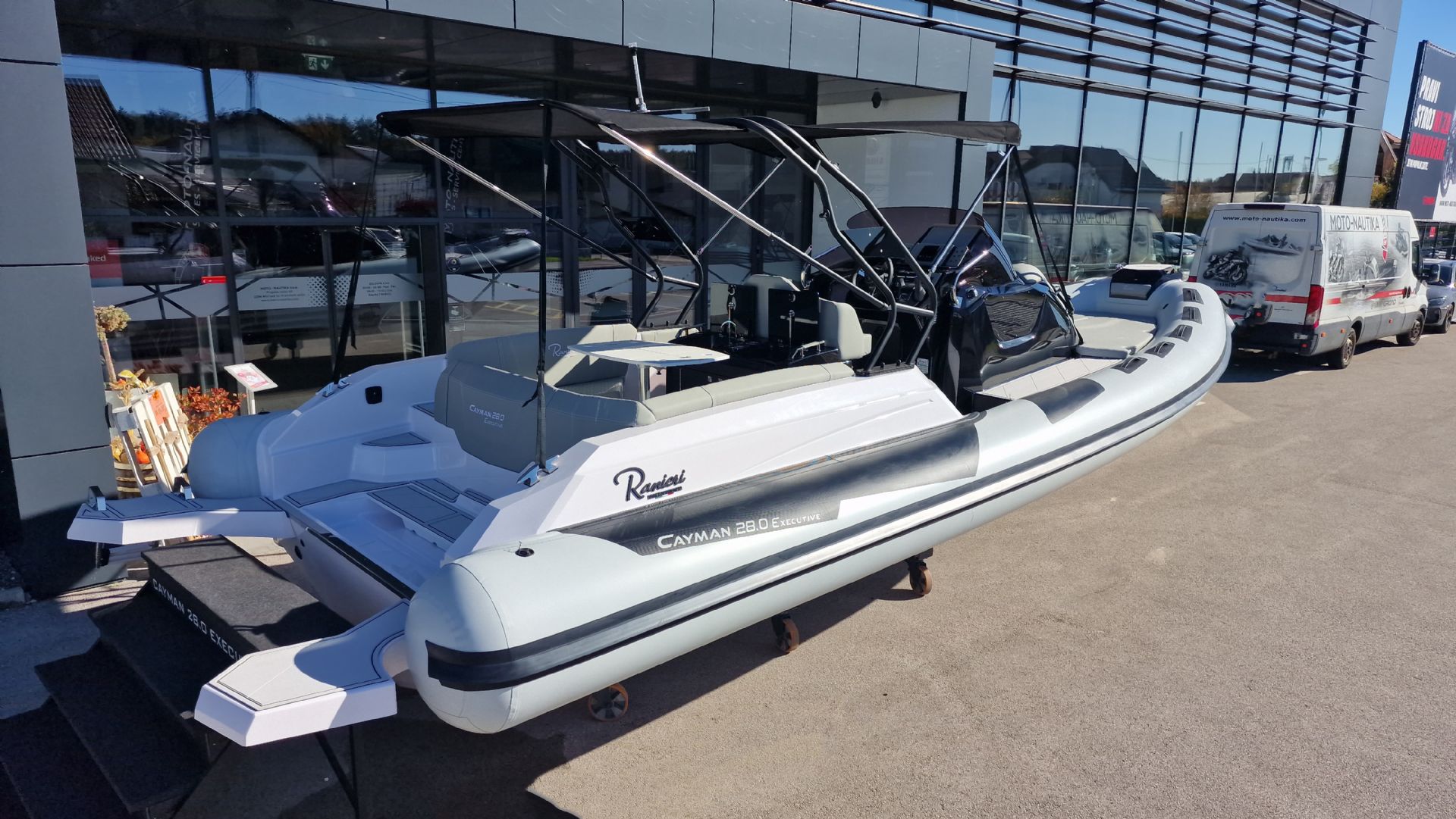 Ranieri International Ranieri Cayman 28.0 Executive - 2026