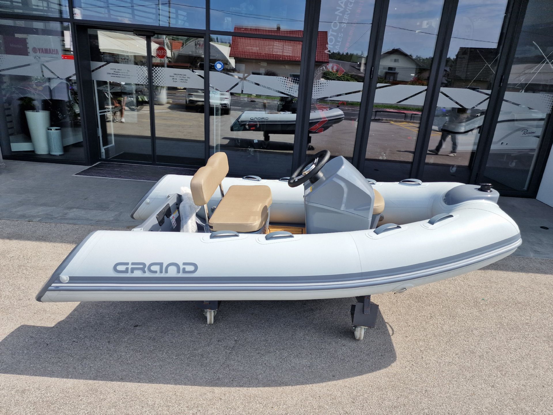 GRAND 300 S300HL Hypalon - 2026